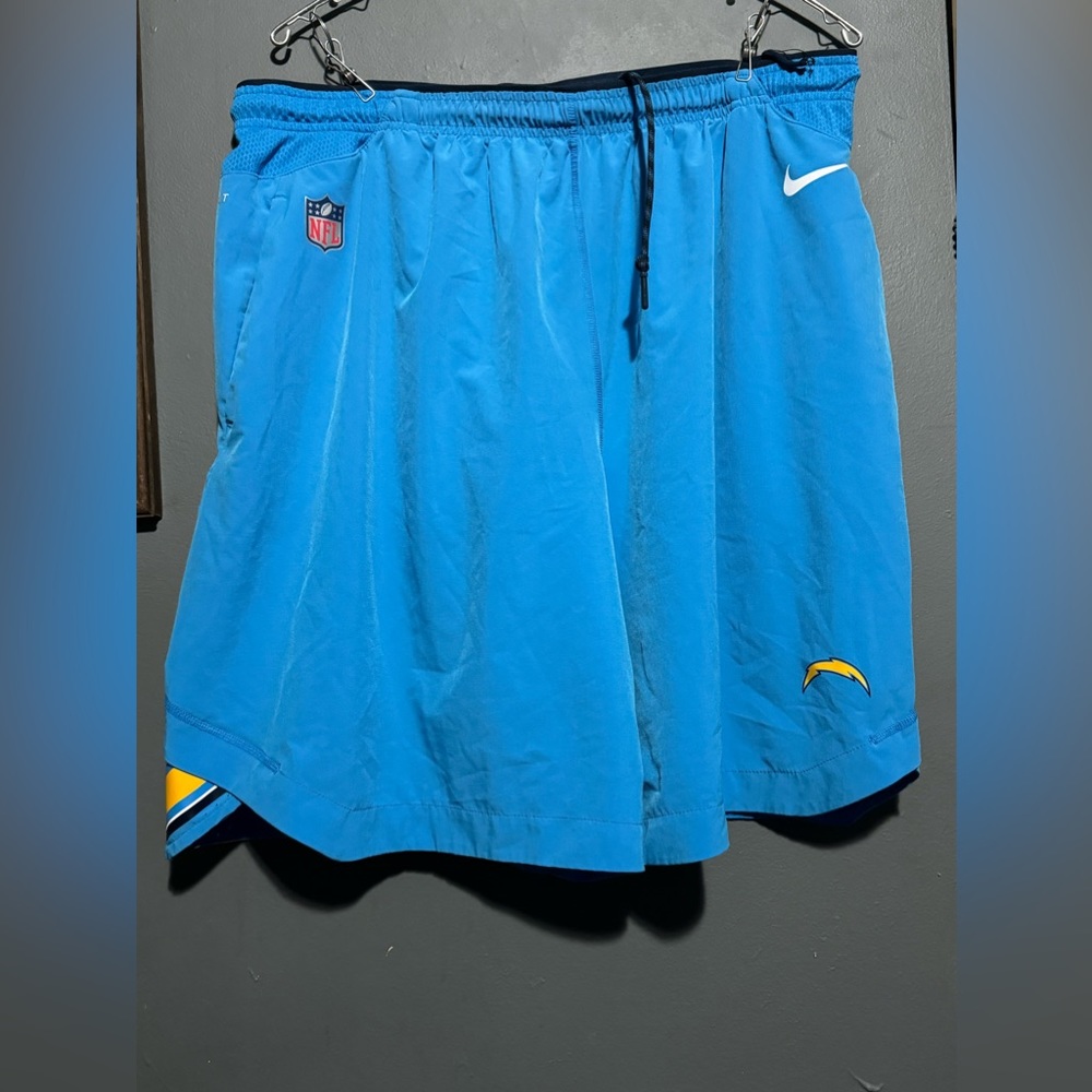 Team Issued Nike On Field Dri-Fit Los Angeles Chargers NFL Shorts Men's 3XL Blue